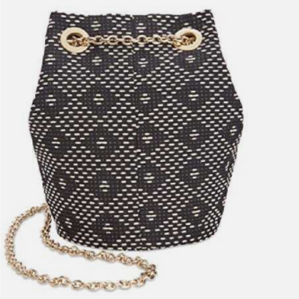 I.N.C. CHEEBEENVY Navy Bag NWT OS